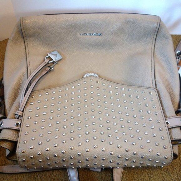 Michael Kors Studded Bristol calfskin backpack Pearl Grey - Picture 15 of 15